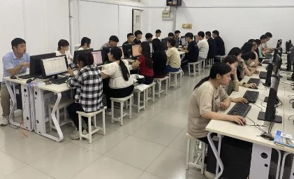 邯郸市第二职业中学开展计算机常用办公软件培训