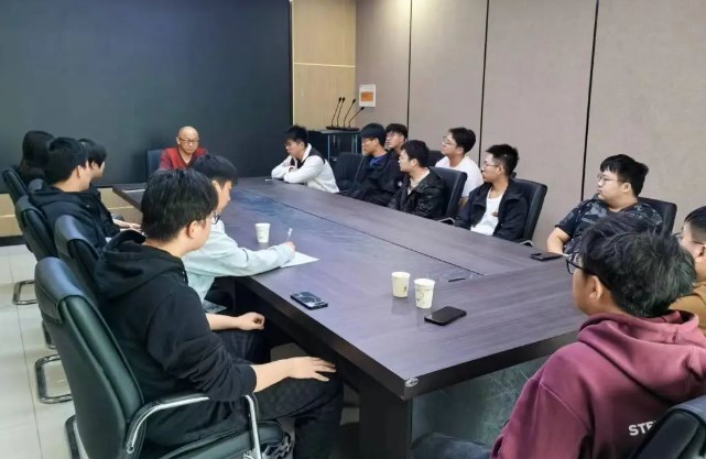 如皋中专助力实习教师职业规范化成长