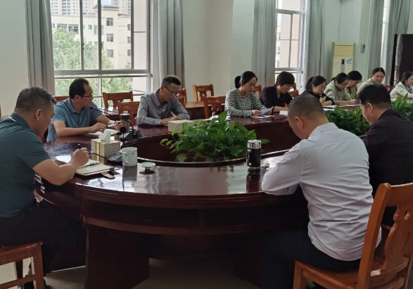 安远中专计算机应用部召开班主任工作经验交流会