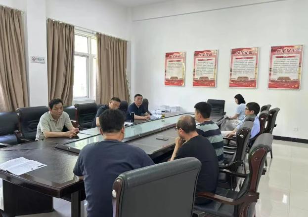 东台中专台城校区召开食材验收工作培训会