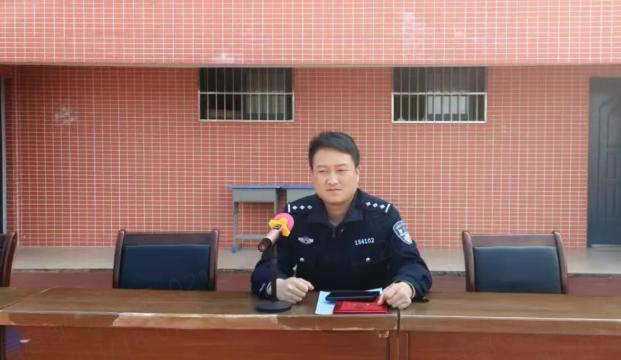 知法于心，守法于行 | 汝城职中这场法治安全课干货满满